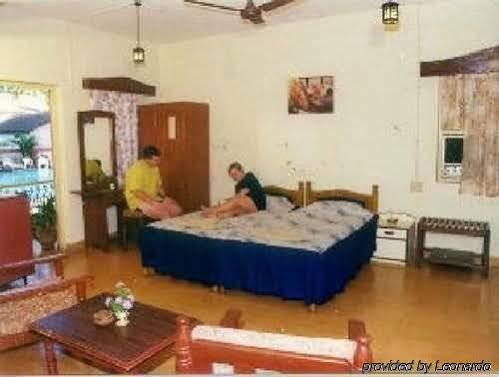 Dona Alcina Resorts Candolim Exterior foto